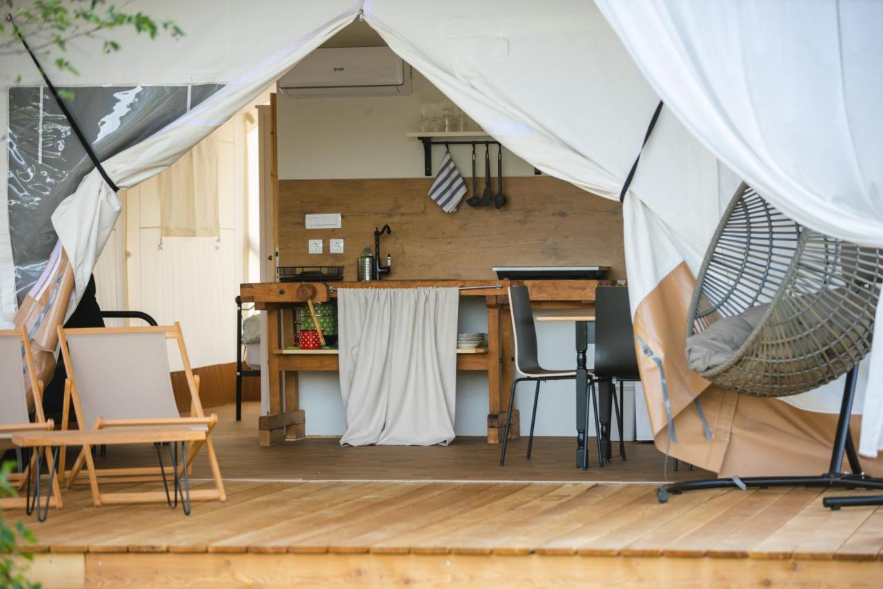Glamping Kolpa Resort Gradac Ngoại thất bức ảnh