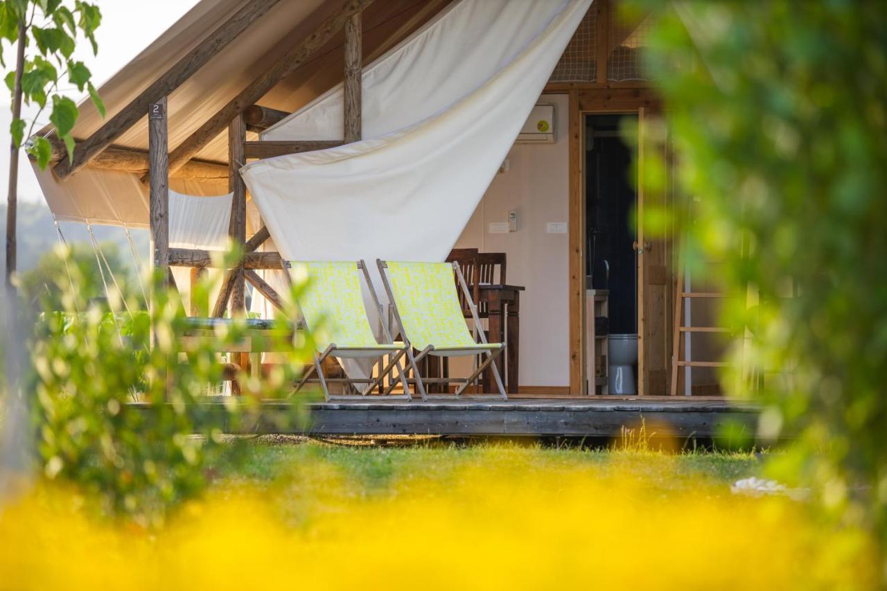 Glamping Kolpa Resort Gradac Ngoại thất bức ảnh
