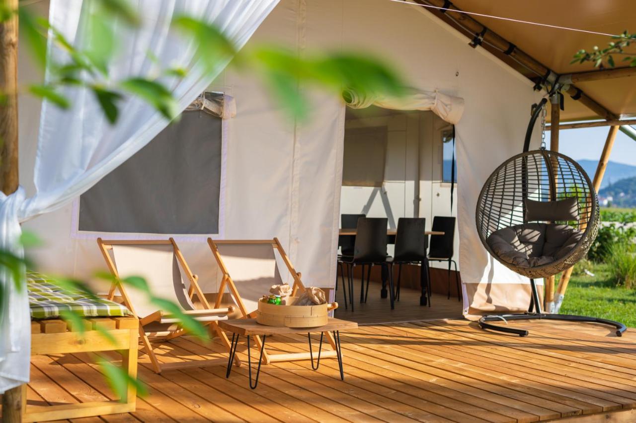 Glamping Kolpa Resort Gradac Ngoại thất bức ảnh
