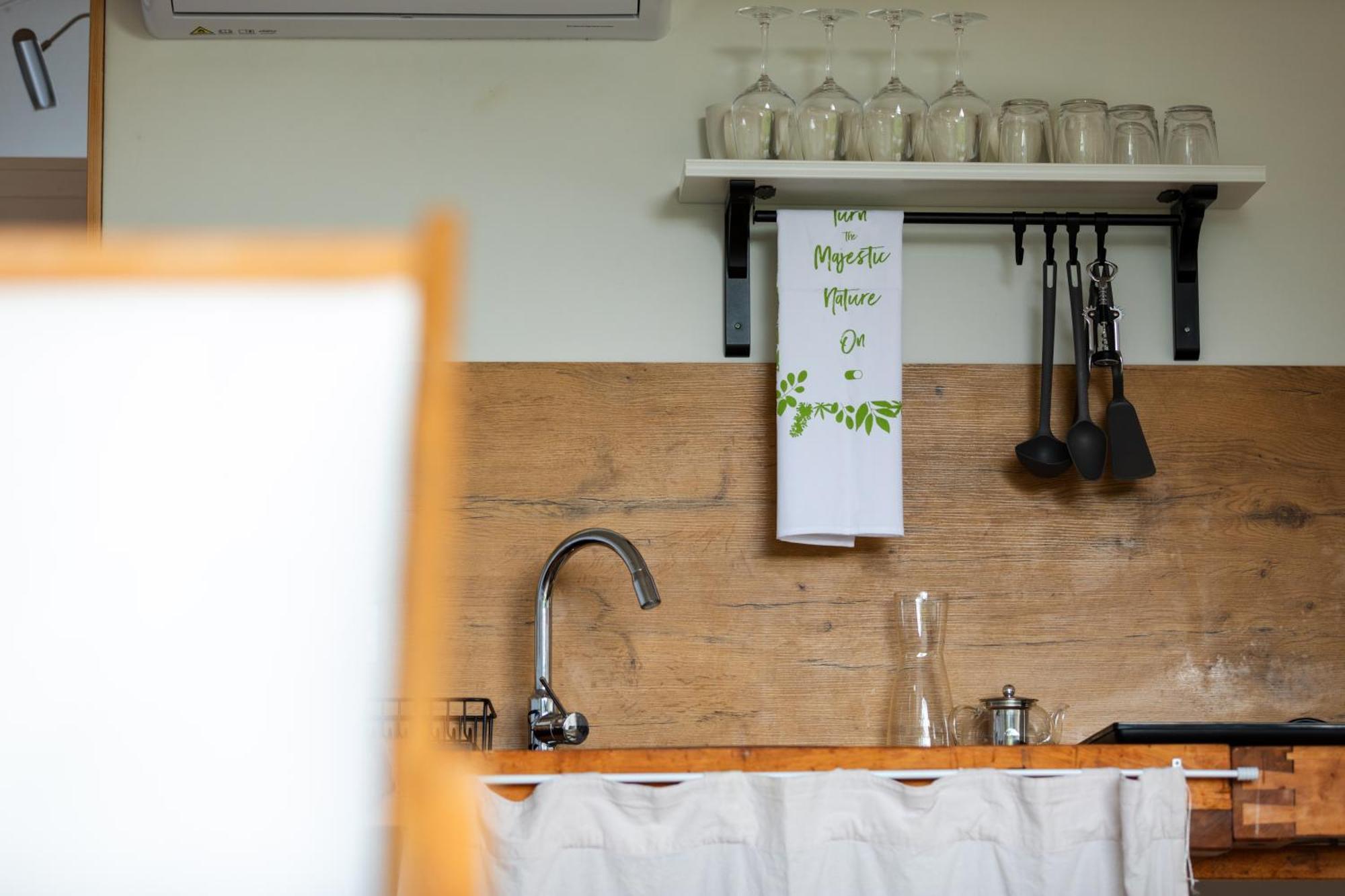Glamping Kolpa Resort Gradac Ngoại thất bức ảnh