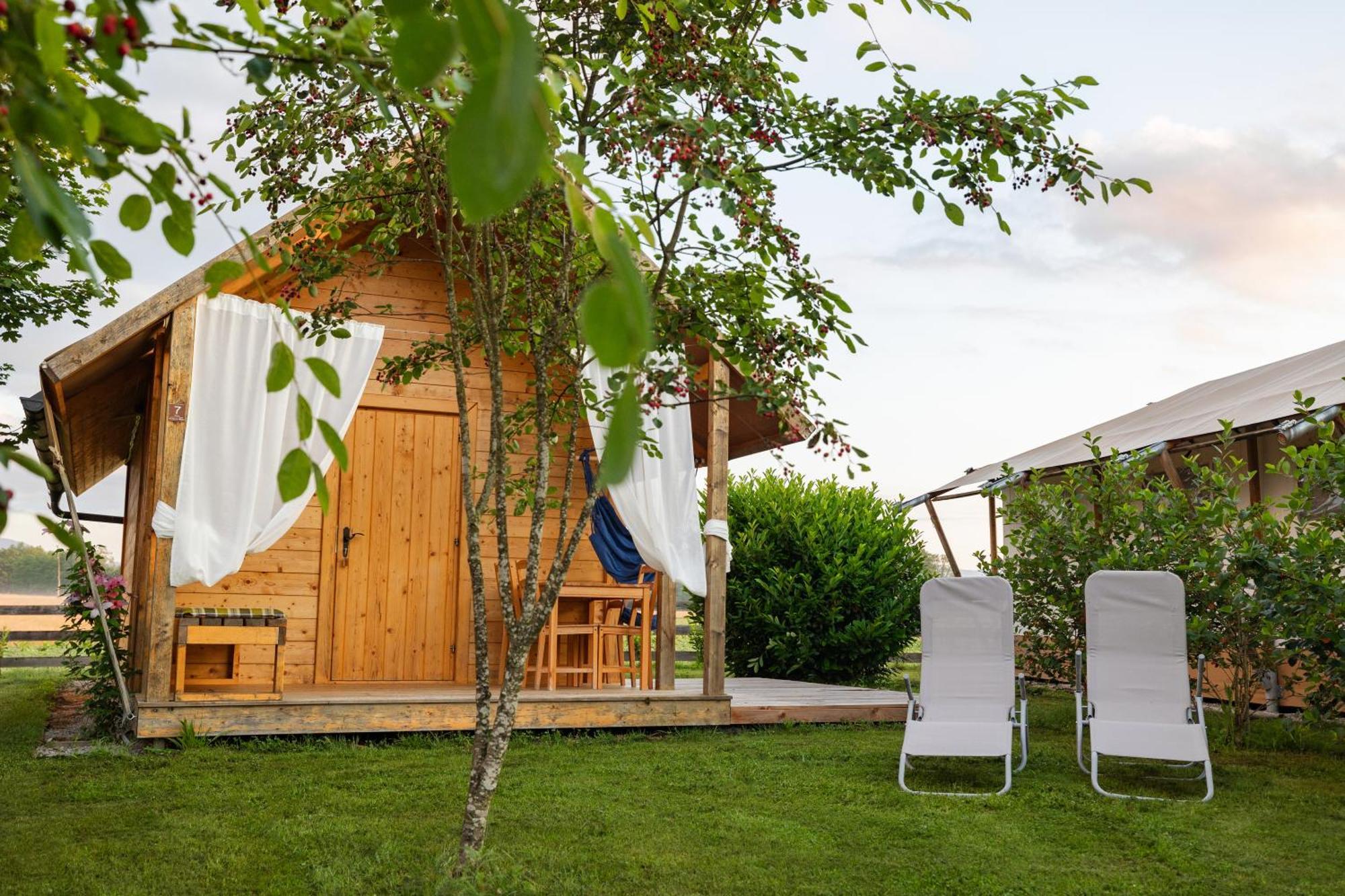 Glamping Kolpa Resort Gradac Ngoại thất bức ảnh