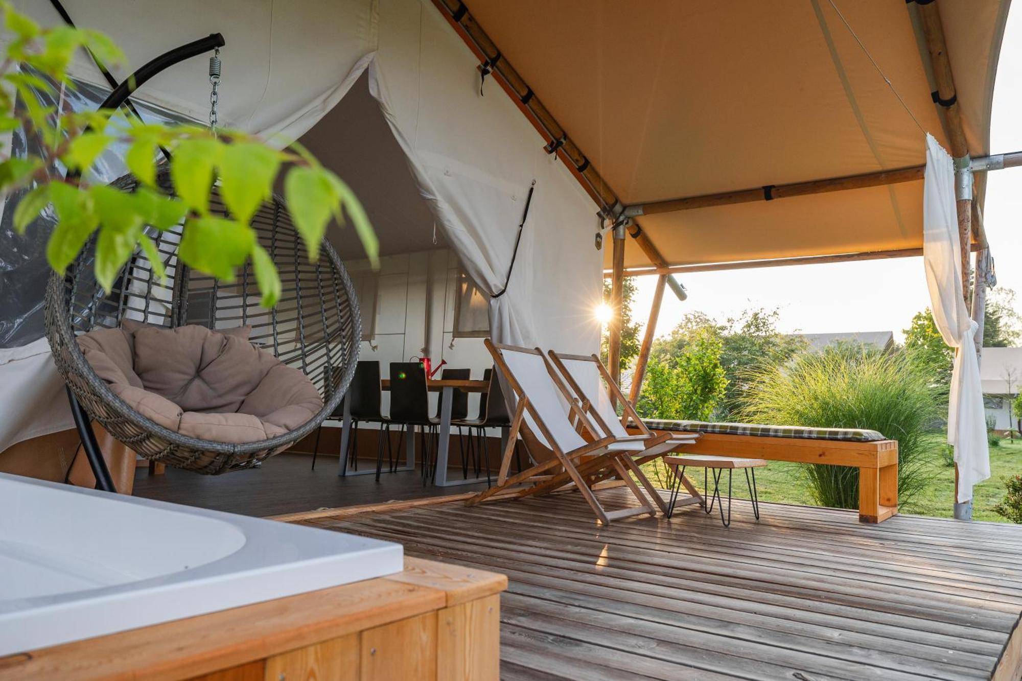 Glamping Kolpa Resort Gradac Ngoại thất bức ảnh