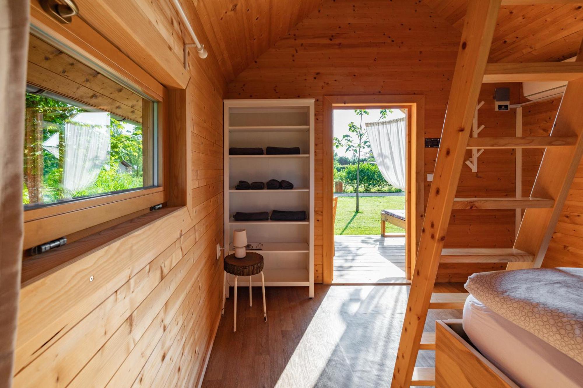Glamping Kolpa Resort Gradac Ngoại thất bức ảnh