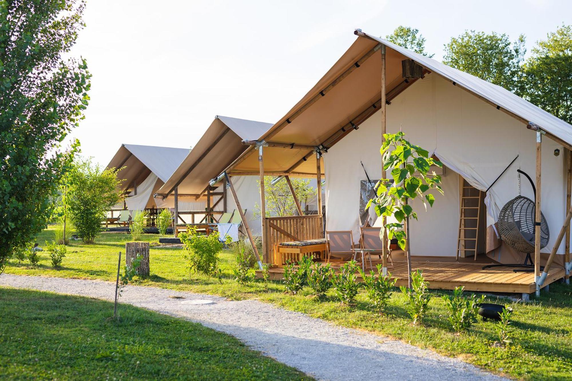 Glamping Kolpa Resort Gradac Ngoại thất bức ảnh